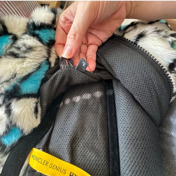 Moncler Grenoble White Heart Print Faux Fur Fuzzy Oversized Hoodie Jacket Large - Picture 9 of 16